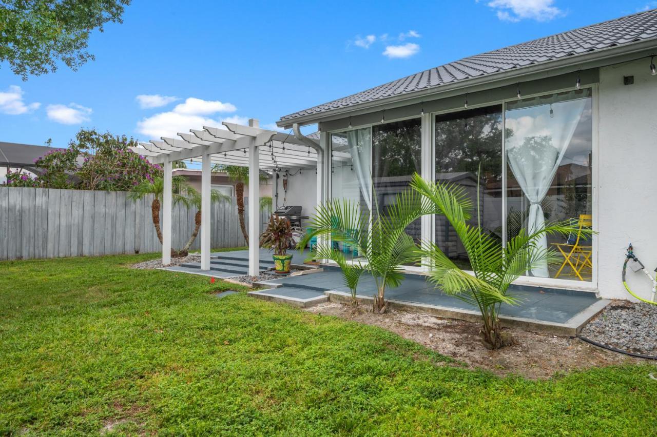 Sunshine Home And Romantic Vacation Sarasota Esterno foto